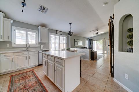 4219 E Sandy Way, Gilbert, AZ 85297 photo 8