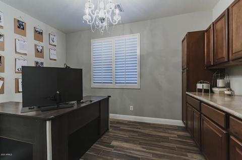 1393 E Chestnut Ln, Gilbert, AZ 85298 photo 9