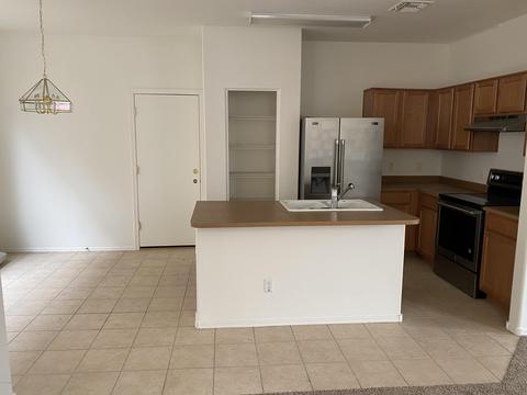 1505 E Sonrisas St, Phoenix, AZ 85040 photo 3