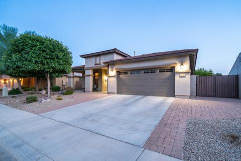 1859 E Indigo St, Gilbert, AZ 85298 photo 2