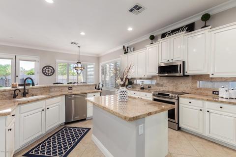 4408 E Ridgewood Ln, Gilbert, AZ 85298 photo 2
