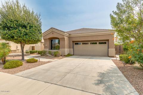6859 S Pinehurst Dr, Gilbert, AZ 85298 photo 1