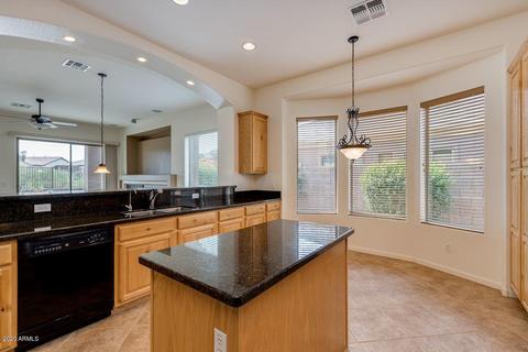 6859 S Pinehurst Dr, Gilbert, AZ 85298 photo 7