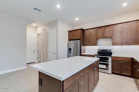 8976 N 8th Dr, Phoenix, AZ 85021 photo 6