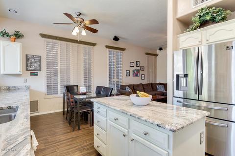 7516 E Odessa Cir, Mesa, AZ 85207 photo 14