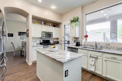 7516 E Odessa Cir, Mesa, AZ 85207 photo 11
