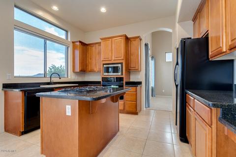 7643 E Torrey Point Cir, Mesa, AZ 85207 photo 5