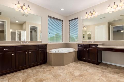 3725 E Matthew Dr, Phoenix, AZ 85050 photo 39