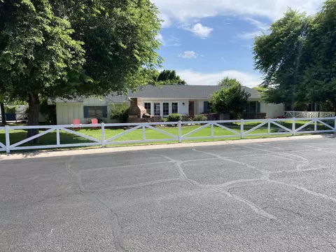 5441 E Flower St, Phoenix, AZ 85018 photo 1