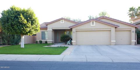 445 E Windsor Dr, Gilbert, AZ 85296 photo 1