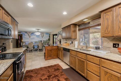 4220 E Becker Ln, Phoenix, AZ 85028 photo 12