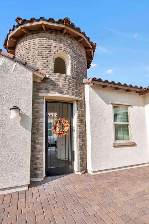 2479 E Susan Dr, Gilbert, AZ 85298 photo 5