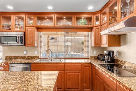 2845 E Claire Dr, Phoenix, AZ 85032 photo 10