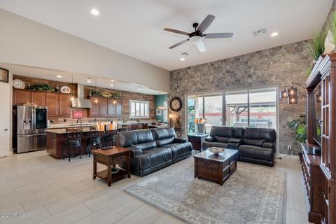 7661 S Barlow Dr, Gilbert, AZ 85298 photo 18