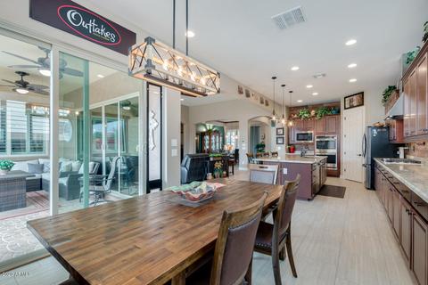 7661 S Barlow Dr, Gilbert, AZ 85298 photo 27