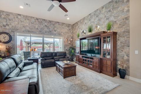 7661 S Barlow Dr, Gilbert, AZ 85298 photo 17