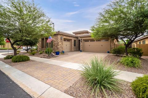 2875 E Maplewood St, Gilbert, AZ 85297 photo 1
