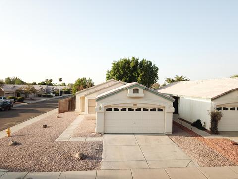 4757 E Desert Wind Dr, Phoenix, AZ 85044 photo 1