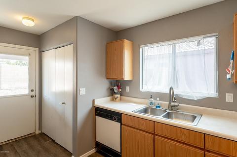 2258 W 20th Ave, Apache Junction, AZ 85120 photo 7