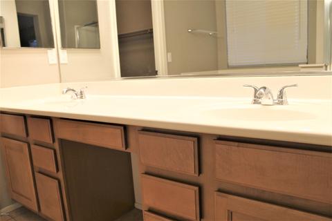 2037 S Starling Dr, Gilbert, AZ 85295 photo 16