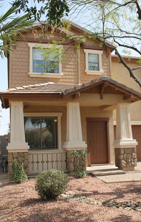 2037 S Starling Dr, Gilbert, AZ 85295 photo 3