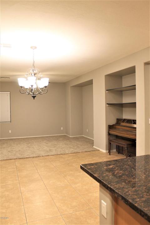 2037 S Starling Dr, Gilbert, AZ 85295 photo 8