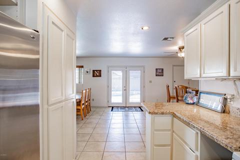 3123 E Windrose Dr, Phoenix, AZ 85032 photo 8