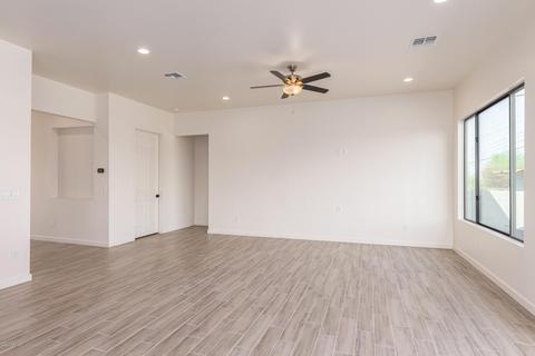 702 W Buist Ave, Phoenix, AZ 85041 photo 5