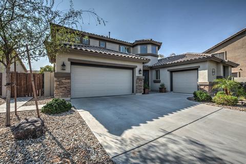 6986 S Magic Ct, Gilbert, AZ 85298 photo 2
