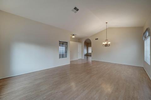 4207 E Cathedral Rock Dr, Phoenix, AZ 85044 photo 6