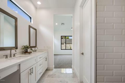4038 E Campus Dr, Phoenix, AZ 85018 photo 20
