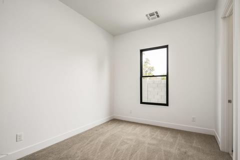 4038 E Campus Dr, Phoenix, AZ 85018 photo 26