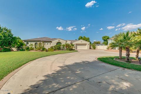 2816 E Dennisport Ct, Gilbert, AZ 85295 photo 3