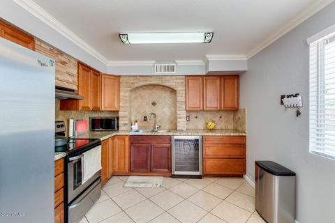 8528 W Mitchell Dr, Phoenix, AZ 85037 photo 5