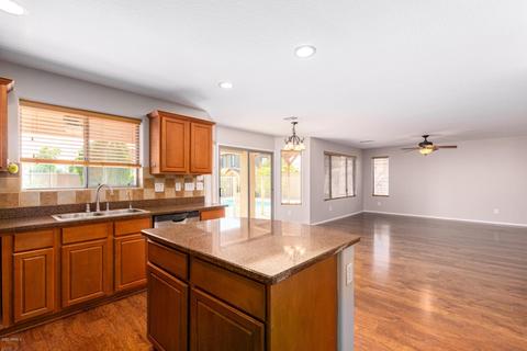 4043 E Maplewood St, Gilbert, AZ 85297 photo 8