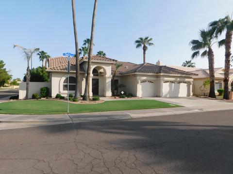 2073 E Dias Dr, Gilbert, AZ 85234 photo 2