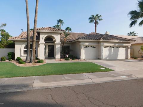 2073 E Dias Dr, Gilbert, AZ 85234 photo 1