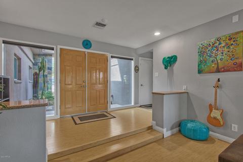 2839 E Cinnabar Ave, Phoenix, AZ 85028 photo 7
