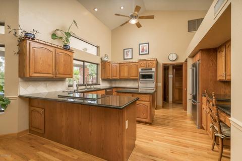 145 E Secretariat Dr, Tempe, AZ 85284 photo 6