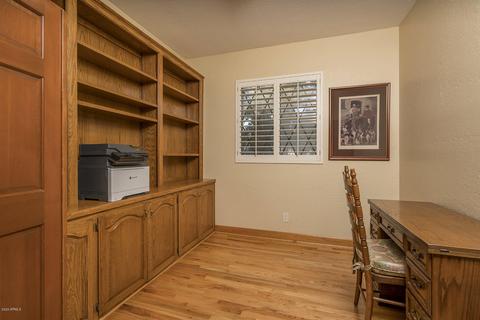 145 E Secretariat Dr, Tempe, AZ 85284 photo 24