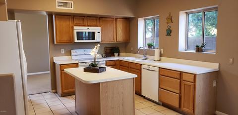 1406 E Beacon Dr, Gilbert, AZ 85234 photo 4