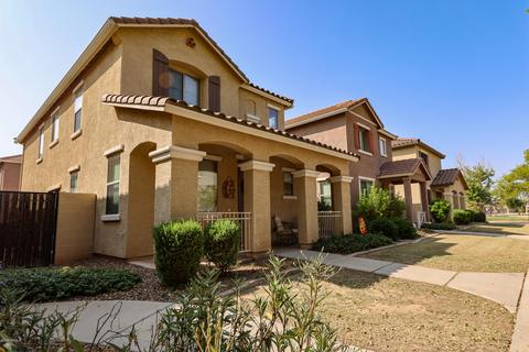 3863 E Trigger Way, Gilbert, AZ 85297 photo 1