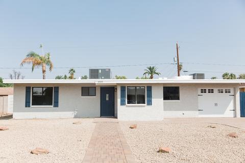 3020 E Avalon Dr, Phoenix, AZ 85016 photo 1