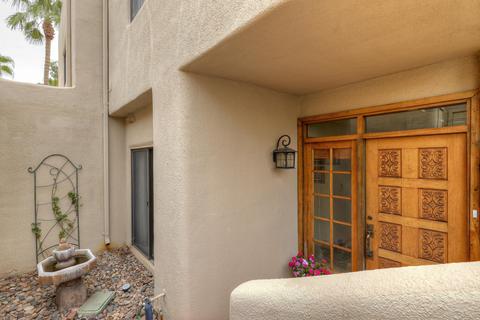 2913 E Keim Dr, Phoenix, AZ 85016 photo 1