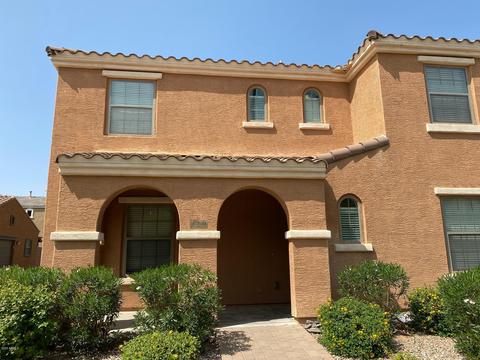 1860 S Seton Ave, Gilbert, AZ 85295 photo 1