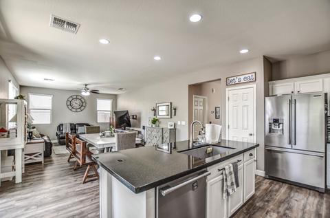 947 E Wimpole Ave, Gilbert, AZ 85297 photo 11