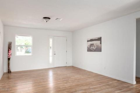 914 S 30th Dr, Phoenix, AZ 85009 photo 3