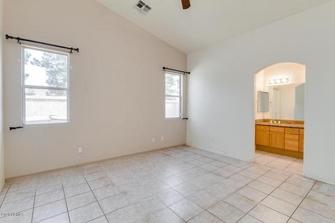 2069 E Huron Ct, Gilbert, AZ 85234 photo 19