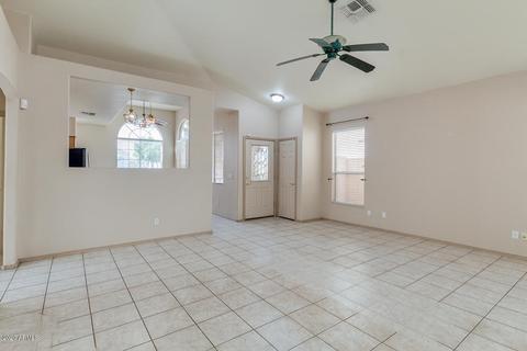 2069 E Huron Ct, Gilbert, AZ 85234 photo 8