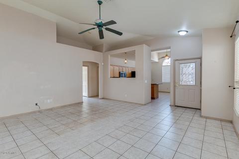 2069 E Huron Ct, Gilbert, AZ 85234 photo 9